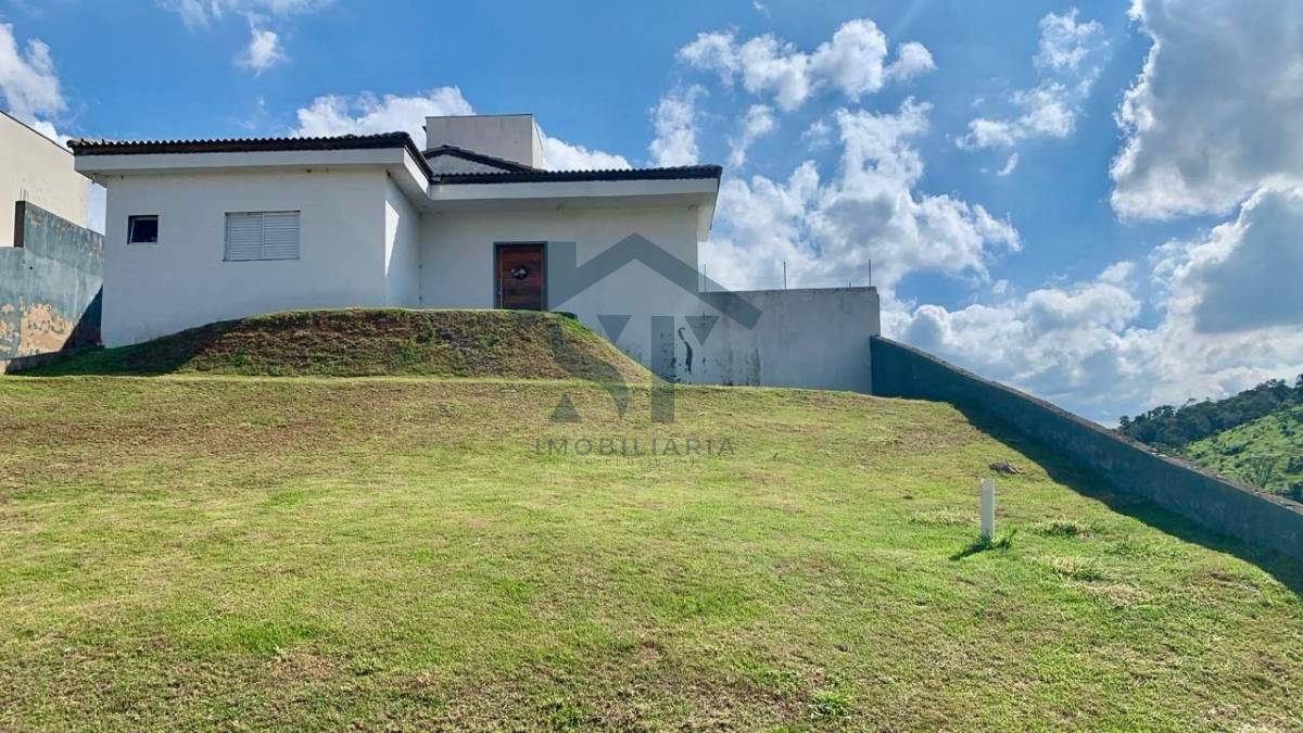 Casa térrea de condomínio à venda, Residencial Montes Claros, com 4 quartos, 270m² - ST Imobiliária