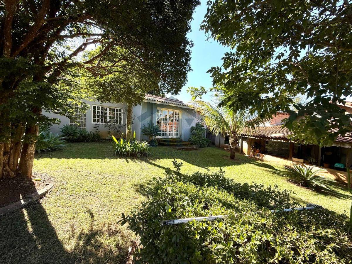 Chácara à venda, quase 8.000m² com 3 casas! - ST Imobiliária